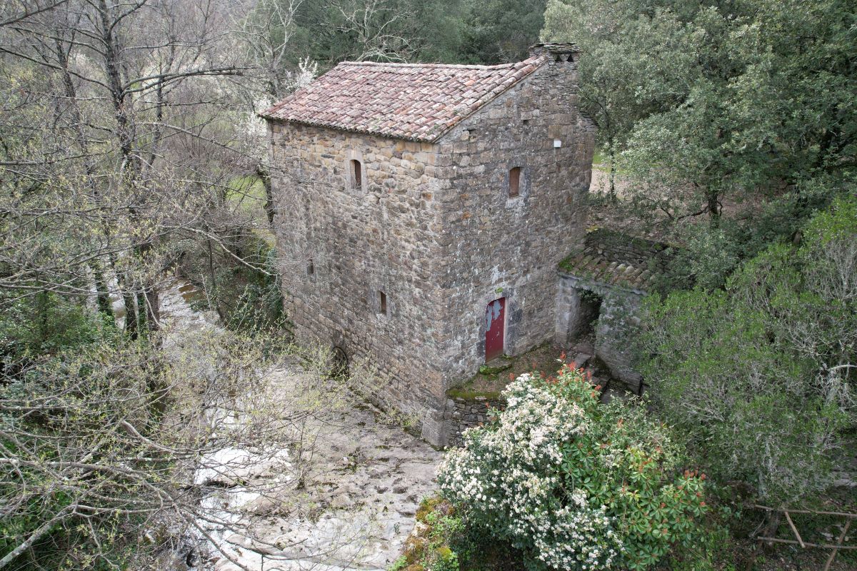 renovation moulin ardeche