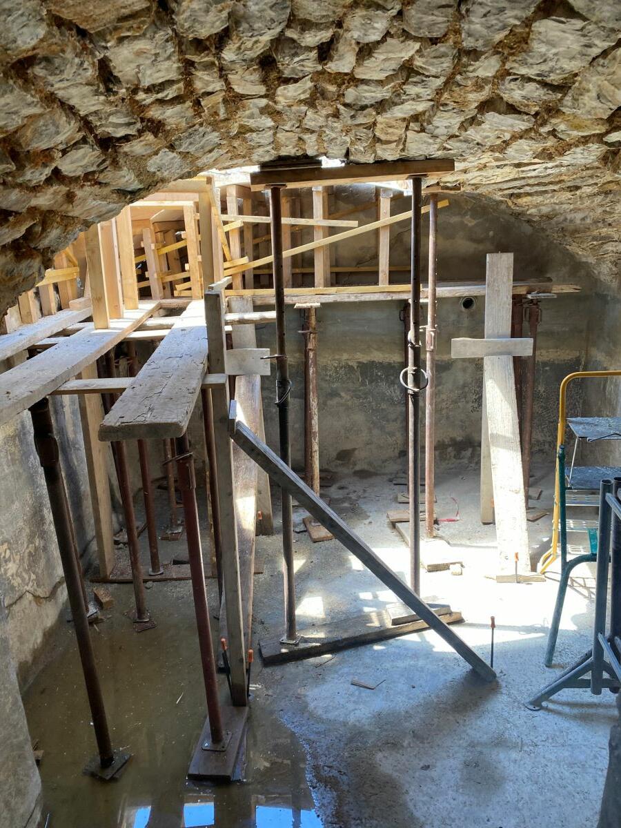 reconstruction d'une voute ardeche